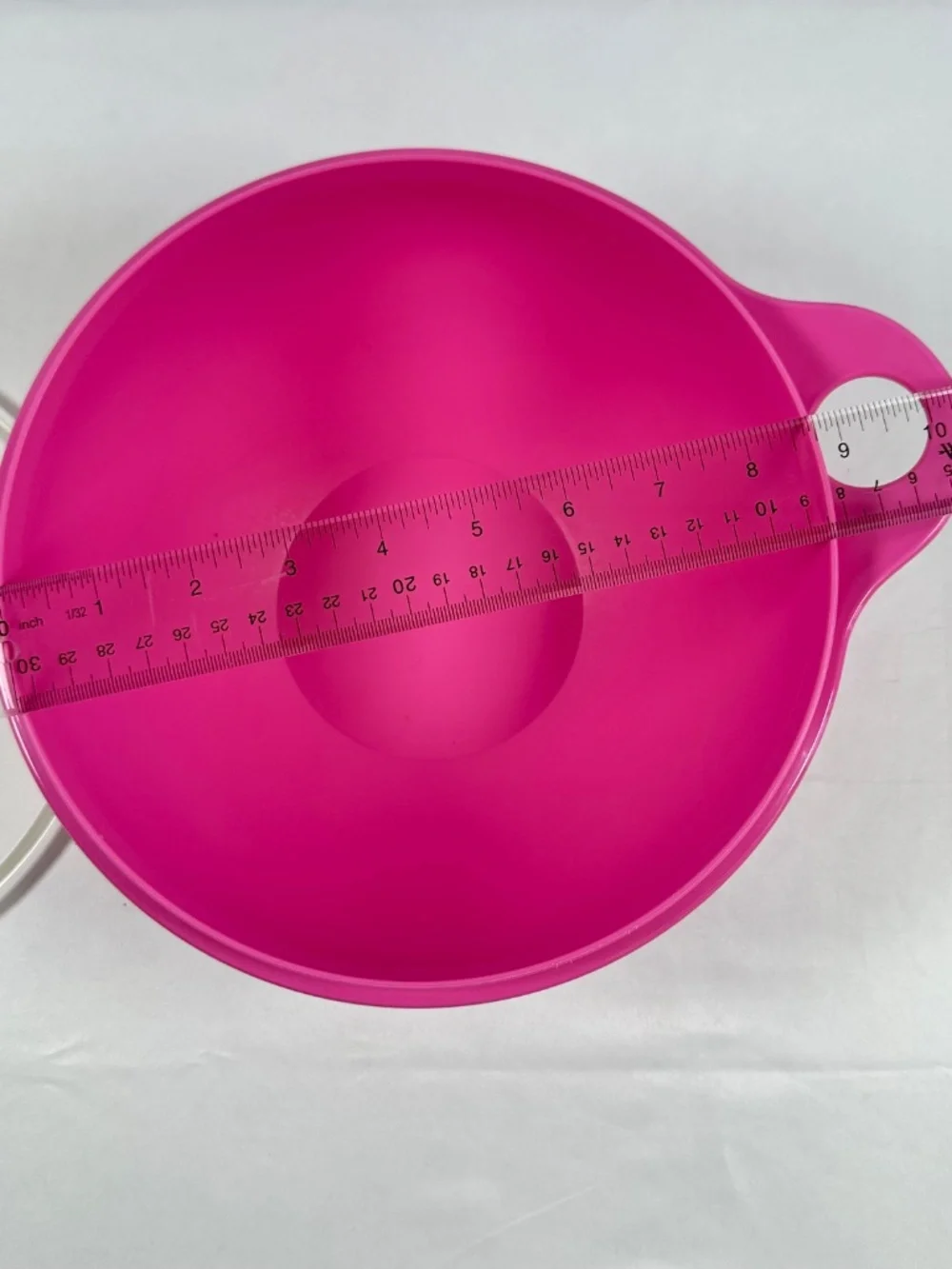 Pink Tupperware Bowl with White Lid 2677-B-4, 12 cup, 2.75 liters, Thumb Handle.